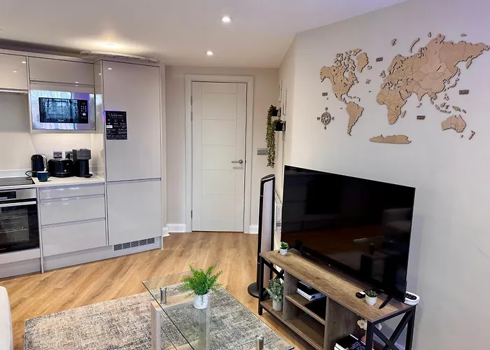 Free Parking Central Leeds Apt Near Arena With Piano Sma