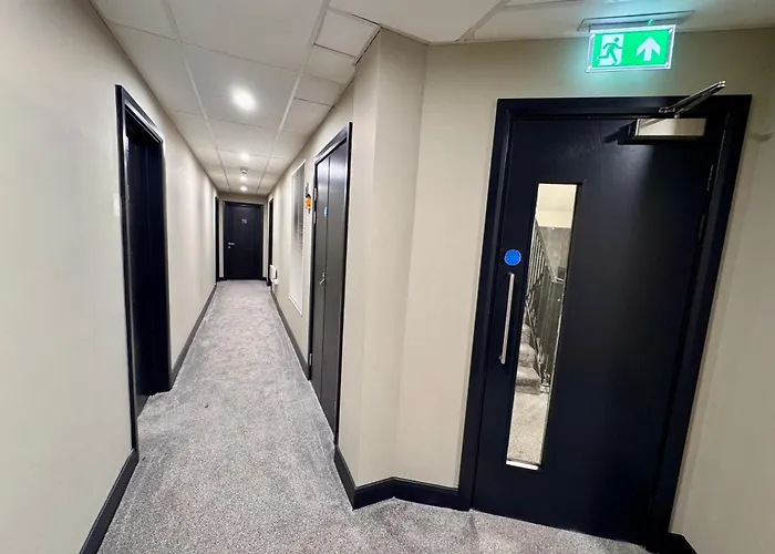 Free Parking Central Leeds Apt Near Arena With Piano Sma